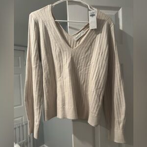 Abercrombie & Fitch V-Neck Sweater